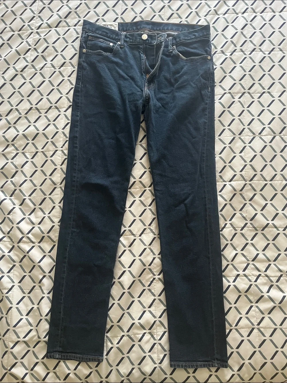 H&M Men's Slim Straight Jeans in Dark Blue